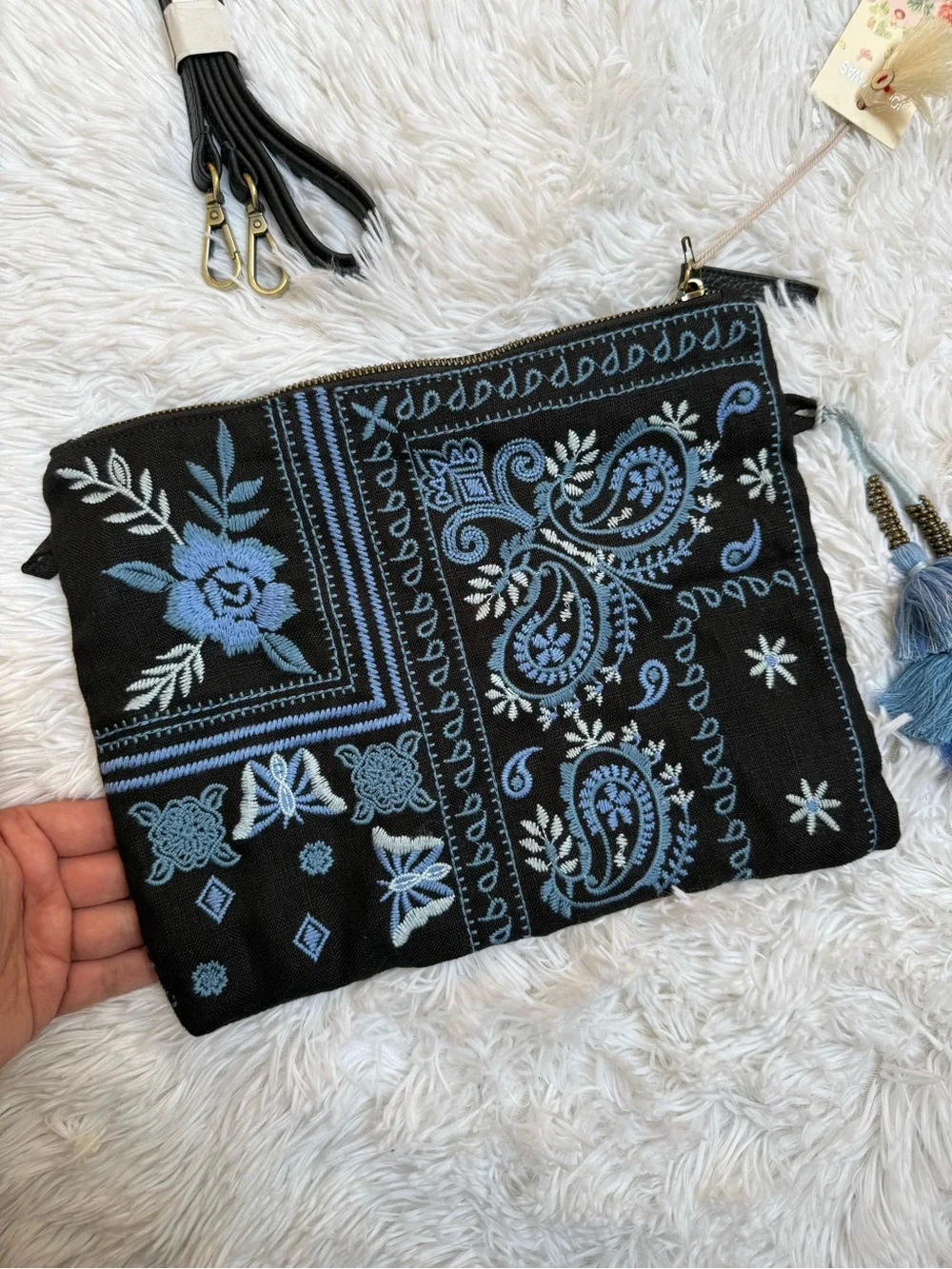 NWT Johnny Was Black & Blue Embroidered Crossbody Clutch